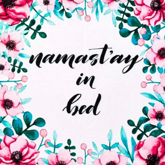 Namaste in Bed Throw 50x60 NWT - Picture 4 of 6